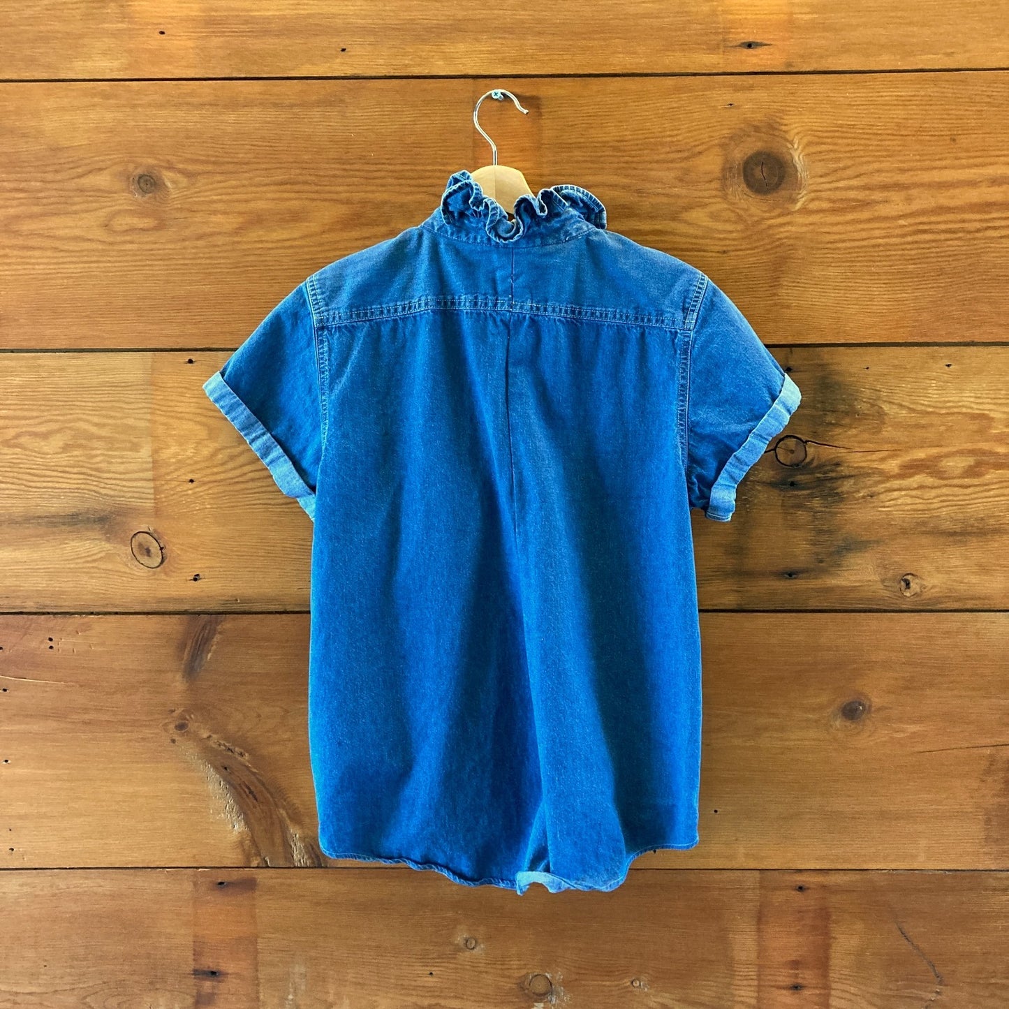 KMJ Kate McHale Jensen Denim Ruffle Collar Button Up Top - Size M - 4427SC