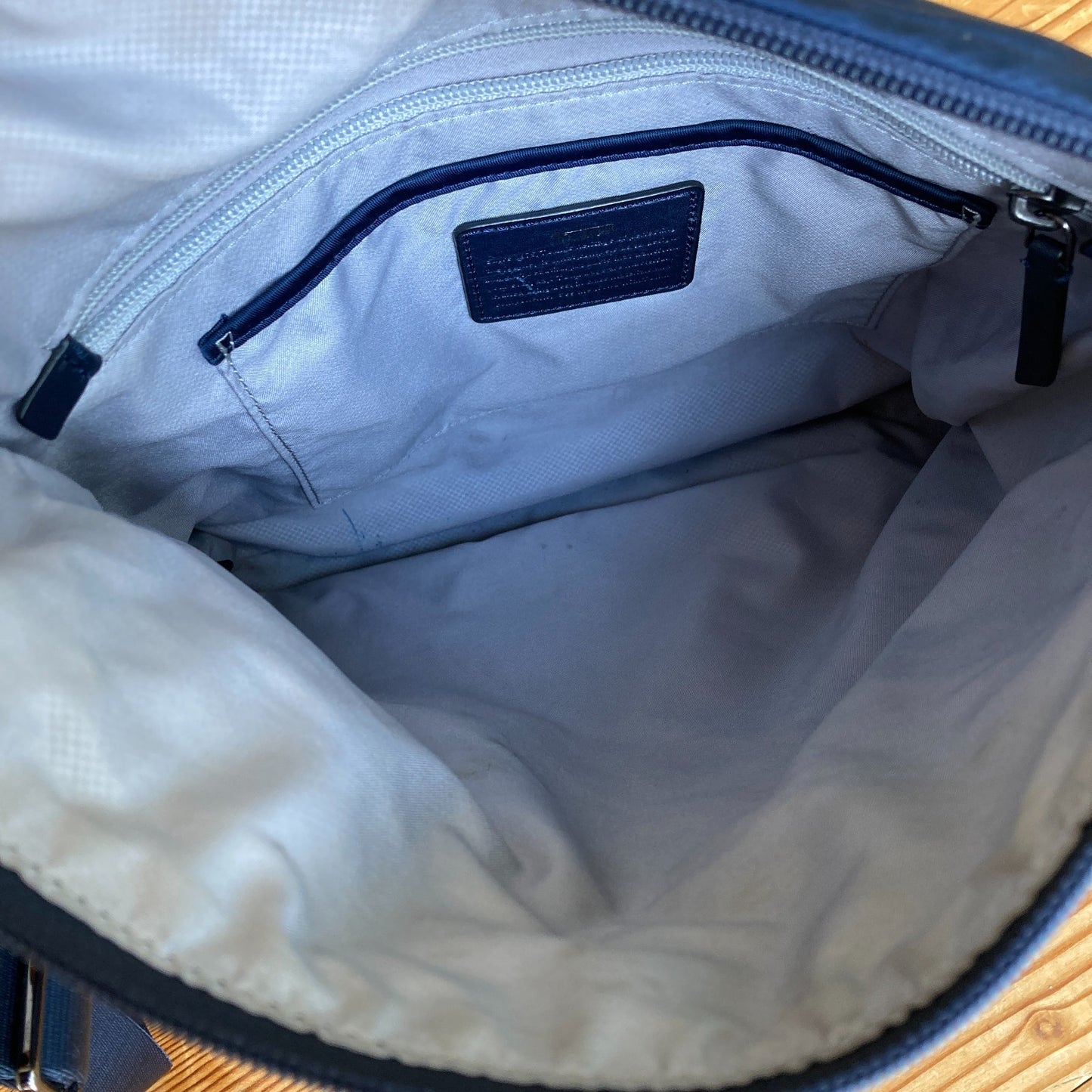 TUMI Navy Blue Voyager Canton Crossbody Nylon Bag Purse - 0728LC