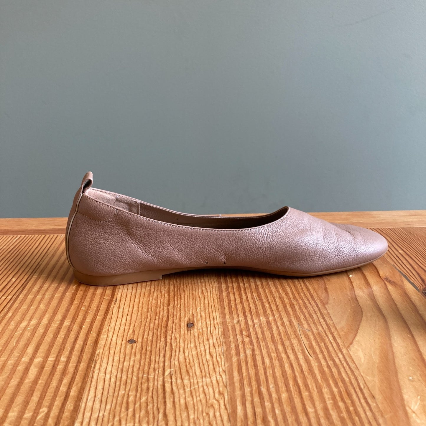 9 - Everlane Tan Nude Italian Leather Slip On Glove Ballet Flats Shoes 0131AG