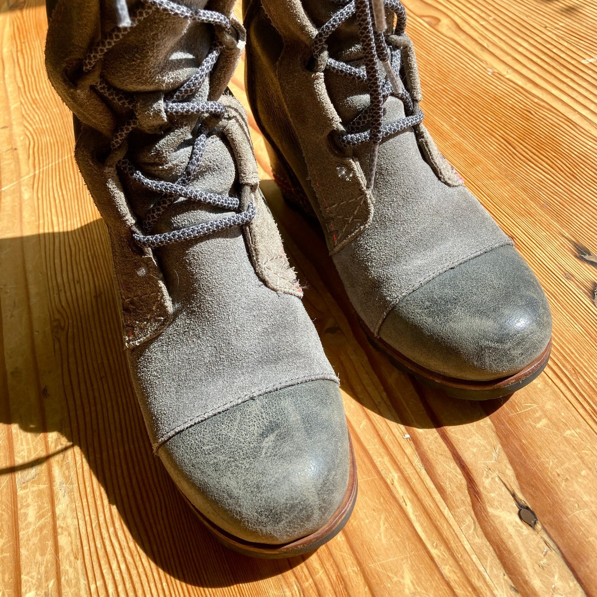 Sorel Gray Leather Joan Of Arctic Lace Up Wedge Tall Boots - Size 7 - 0224TP