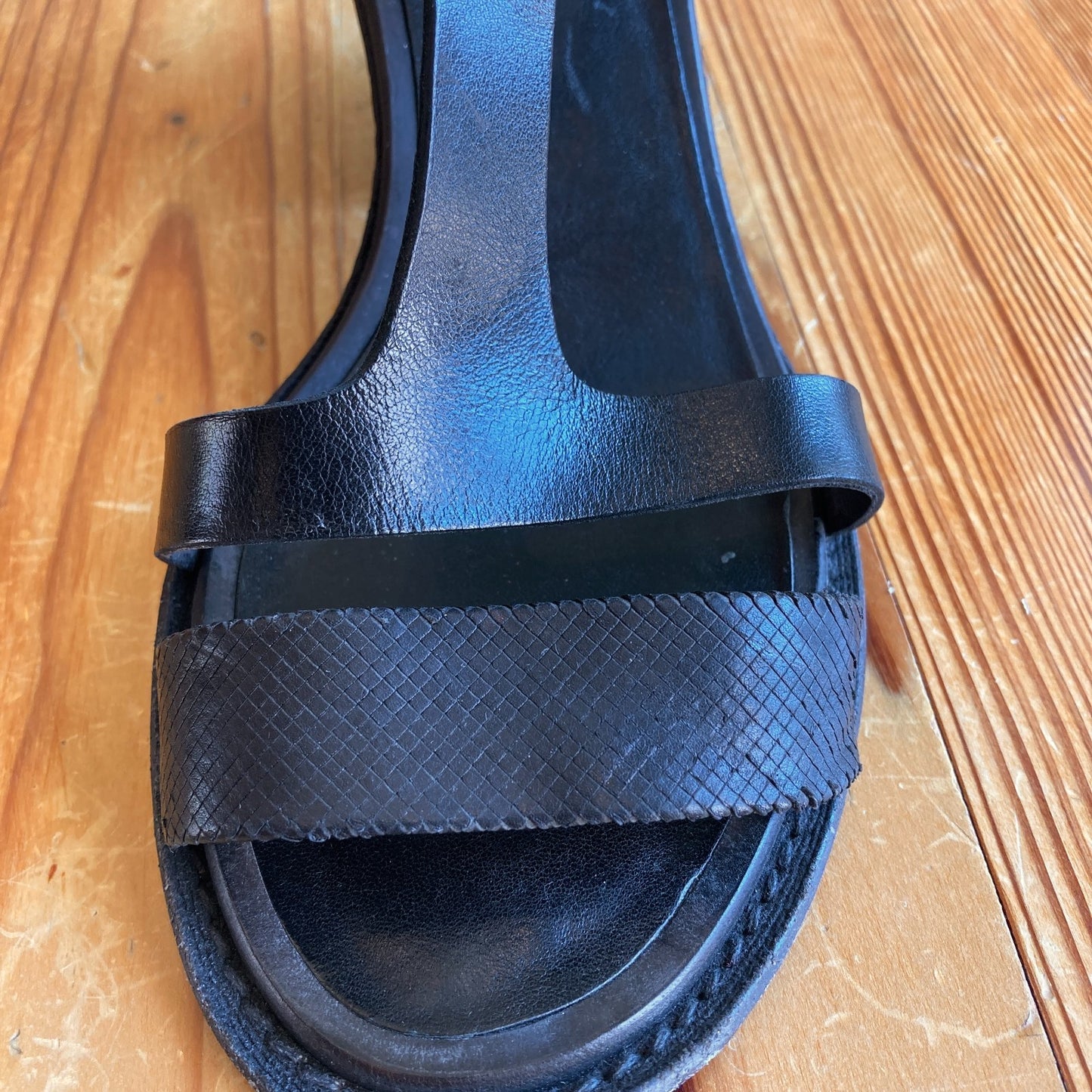 Pantanetti $399 Black Mid T Strap Sandals Heels - Sz 37.5 / 7.5 -w/box - 0121PK