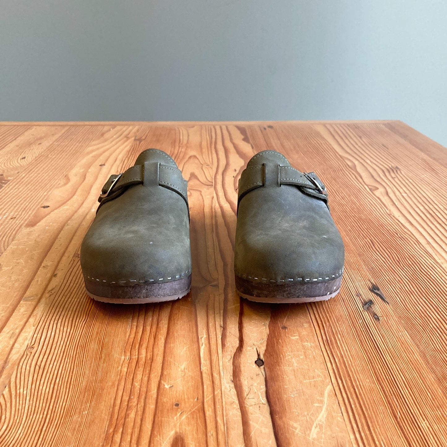 44 / 11.5 - Sandgrens Army Green Leather Open Heel Wooden Clogs Shoes 0603AG