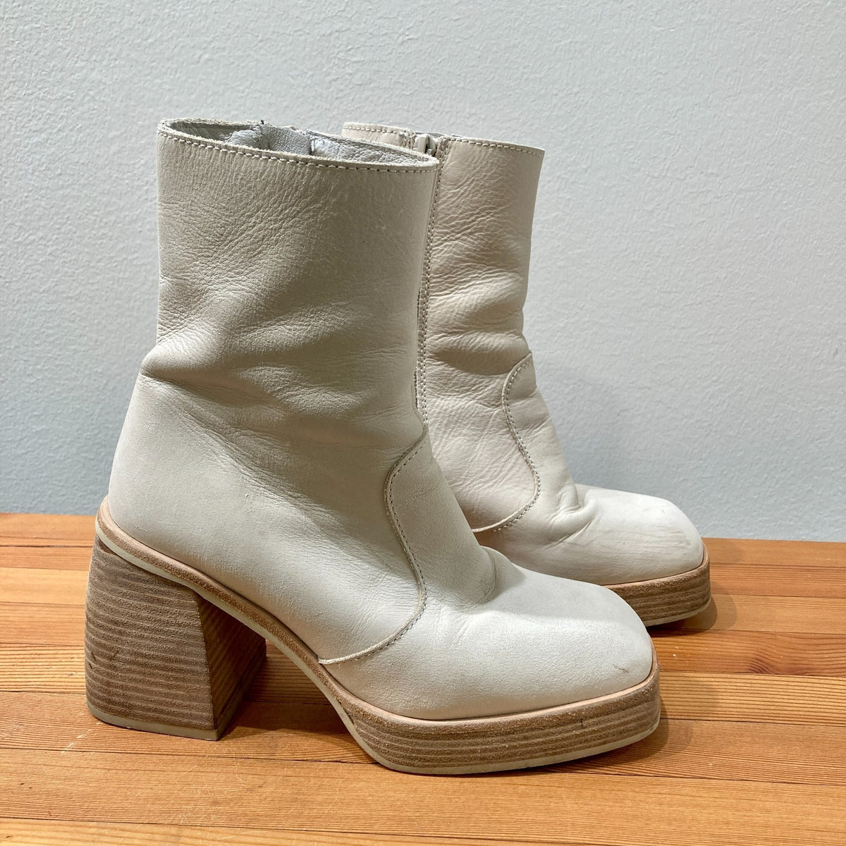 Free People Cream Leather Wood Heel Ruby Platform Boots - Size 36 / 6 - 0312IG