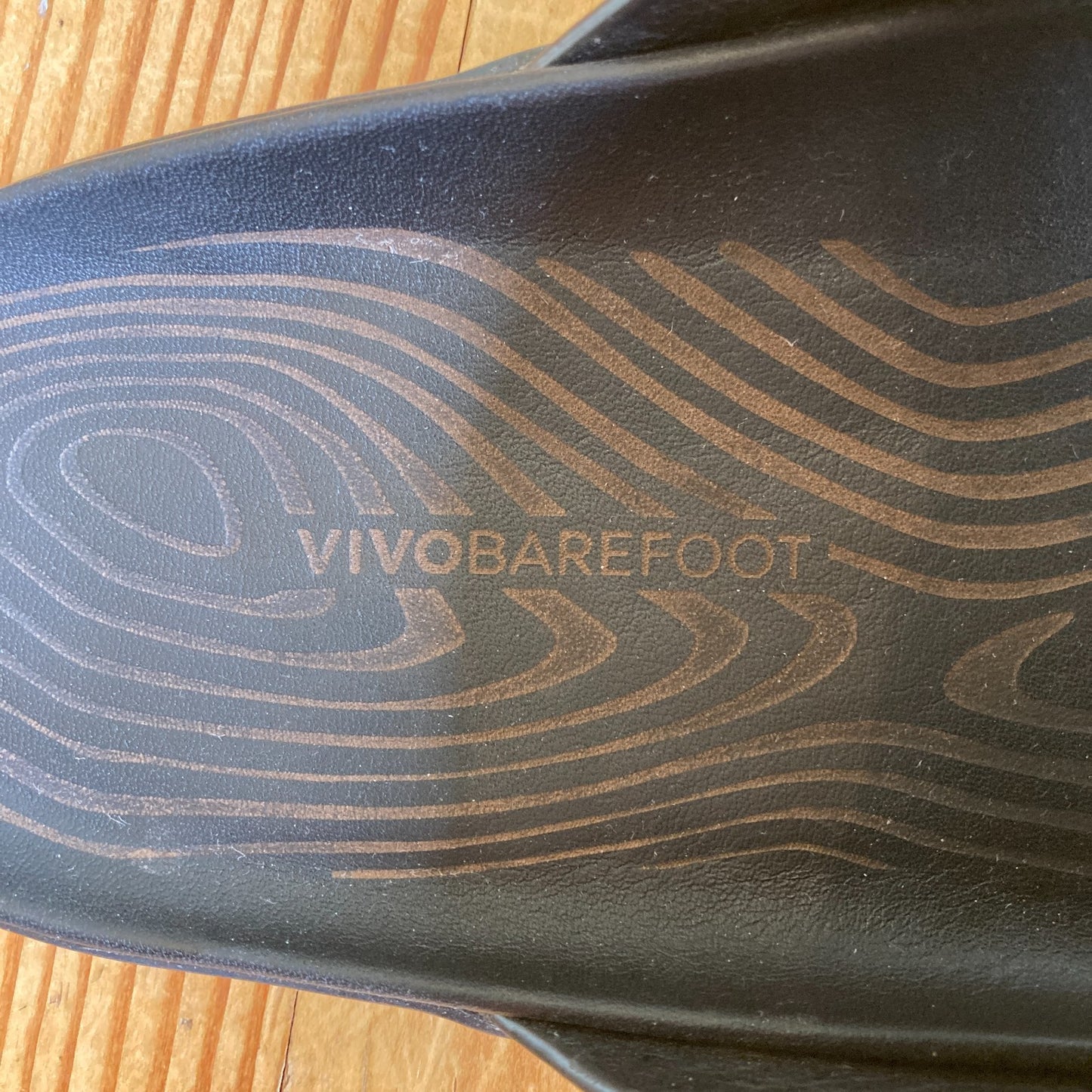 Vivo Barefoot $150 Black Two Strap Sensus Yen Sandals - Size 39 / 8 US - 0204AB