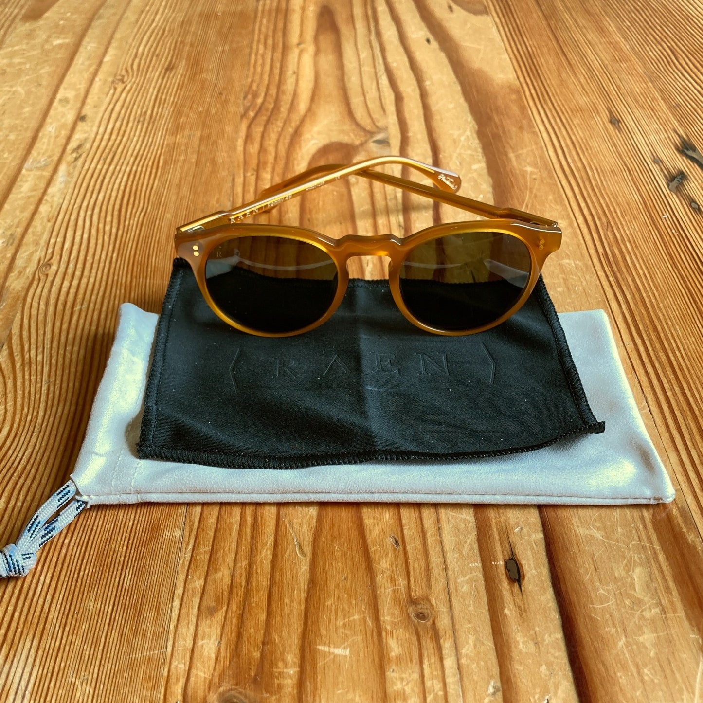 Raen $170 Remmy Honey / Bottle Green Sunglasses - Size 49 w/ bag - 0206RN
