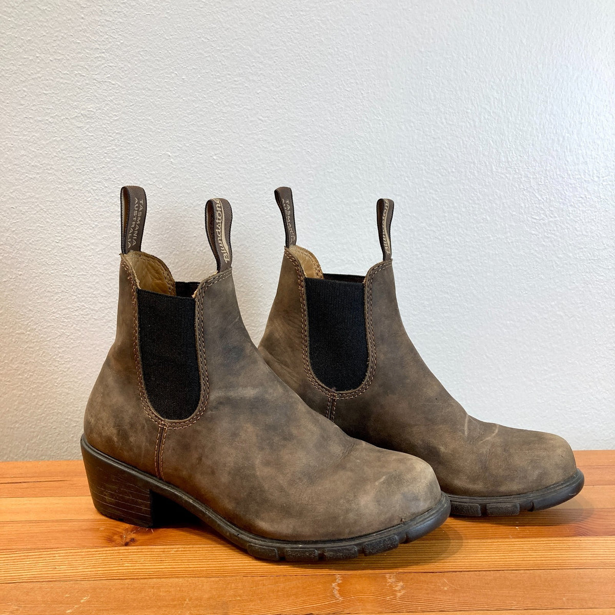 Blundstone Antique Brown Leather Pull-On Heeled #1673 Boots - Size 6.5 - 0728AL