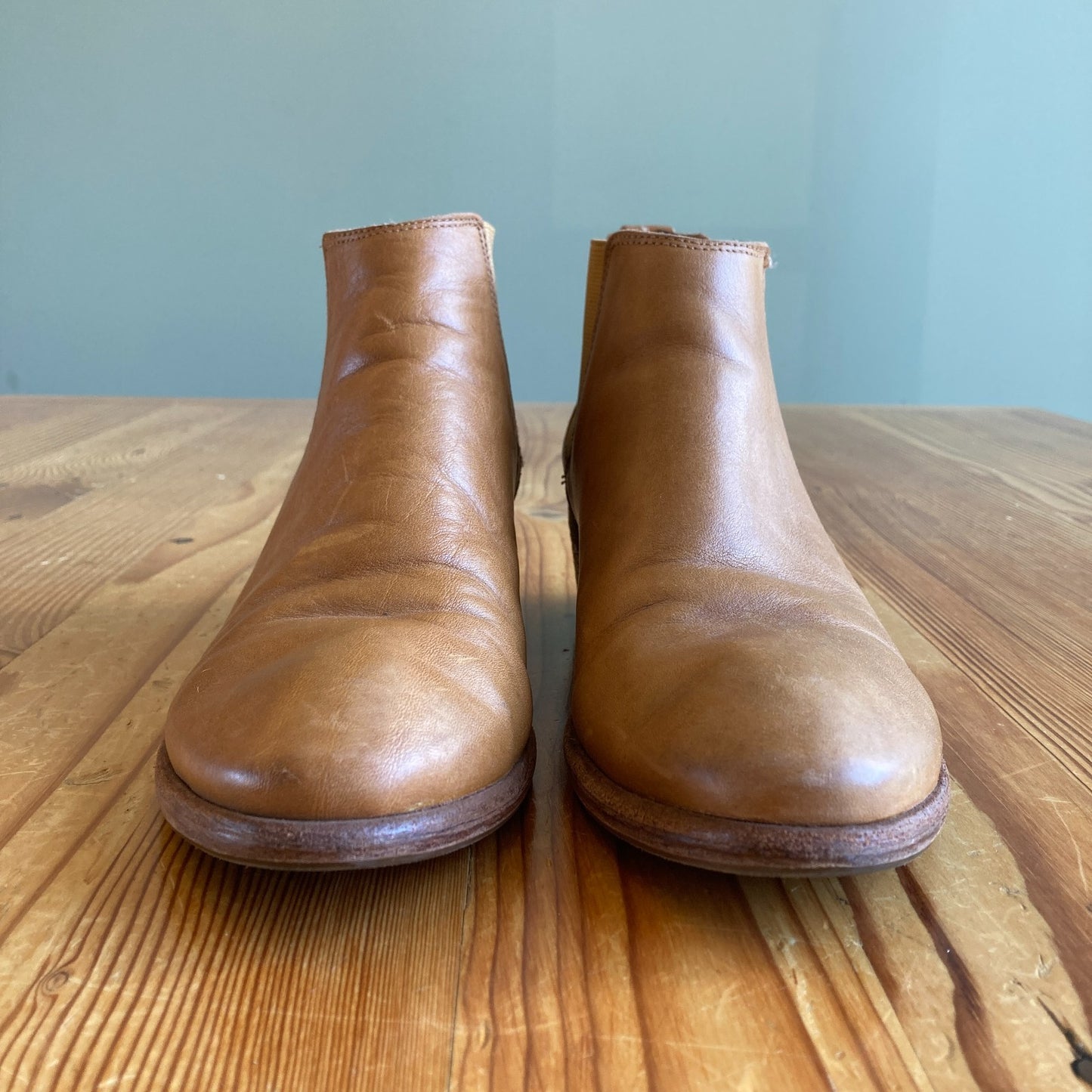 Frye Marigold Leather Carson Short Pull On Chelsea Ankle Boots - Size 8 - 0317JW