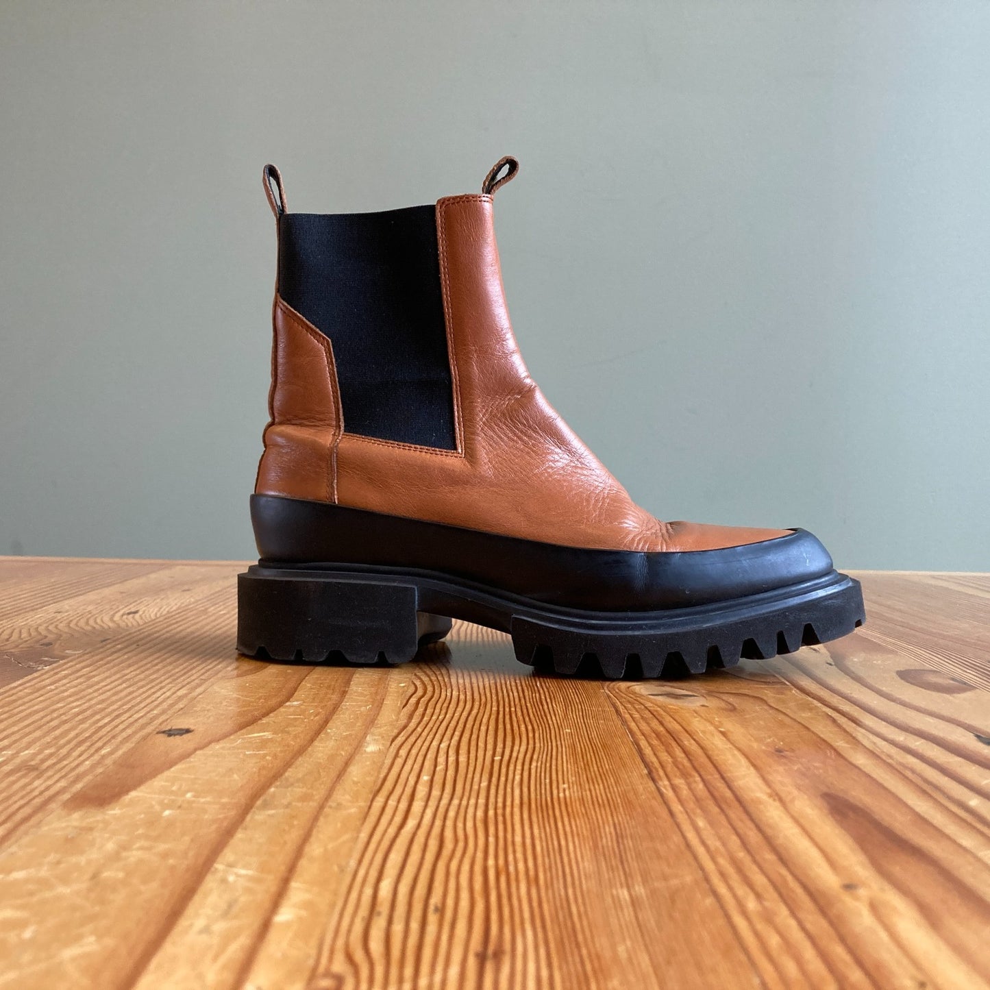 AllSaints $349 Chestnut Lug Sole Harlee Chelsea Boots - Size 39 / 8.5 - 1125KG