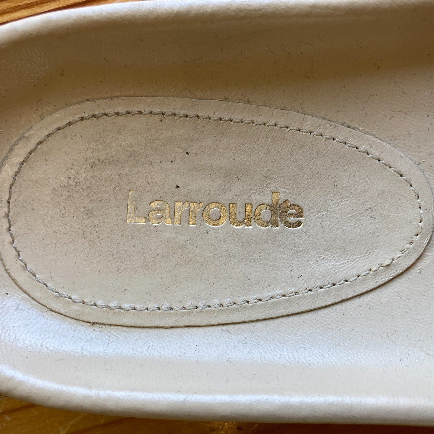 Larroude $250 Eyelet Embroidered Big Buckle Chloe Sandals - Size 8.5 - 1011SC