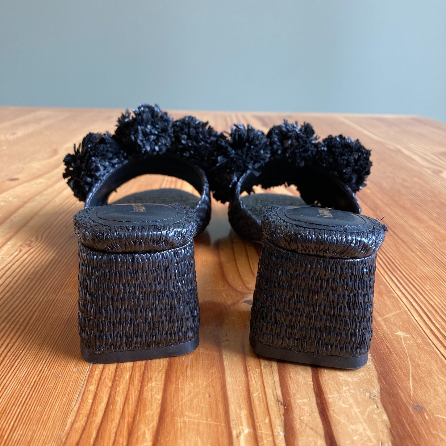 Larroude Black Raffia Brigitte Block Heel Mules Sandals - Size 6 - 0425GN