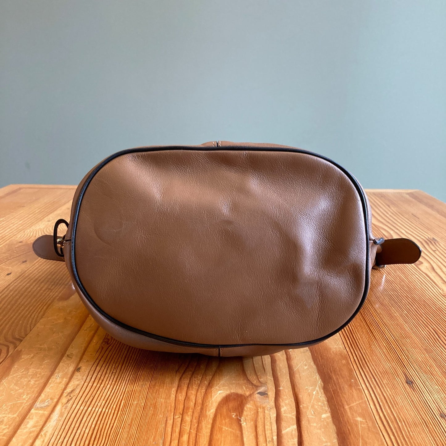 Marc Jacobs $495 Oak Brown Leather Sling Crossbody Purse Bag 0306ML