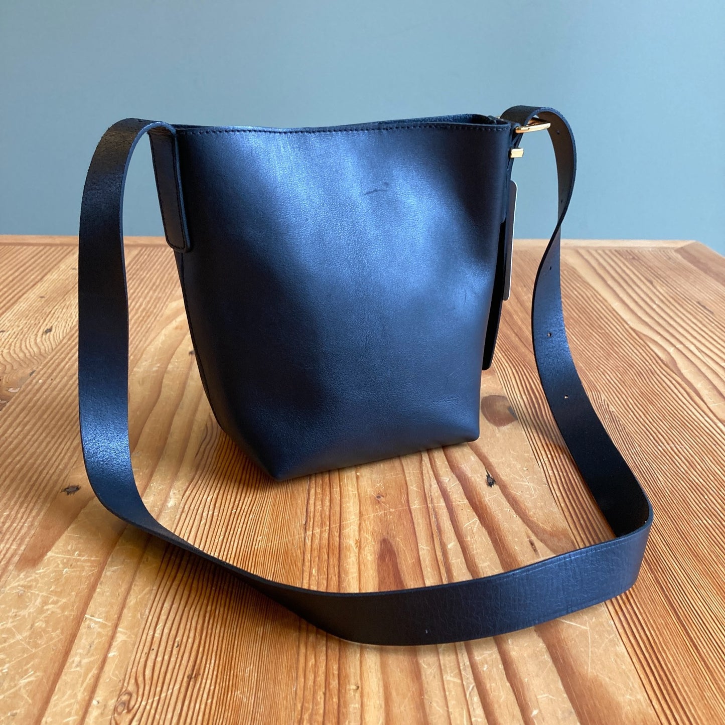 Madewell $138 Black Leather Essential Mini Bucket Crossbody Purse NEW 1019CT