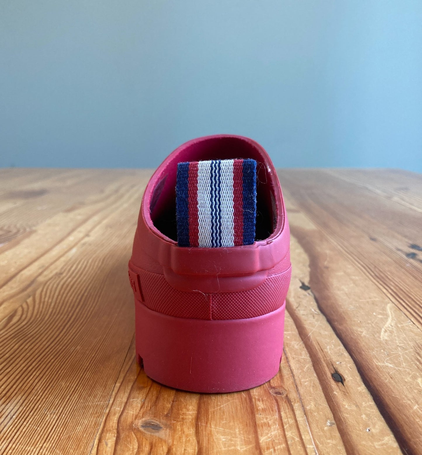 Seavees Tomato Red Rubber Bodega Clog Shoes w/ Box - Size 8 - 0415AU