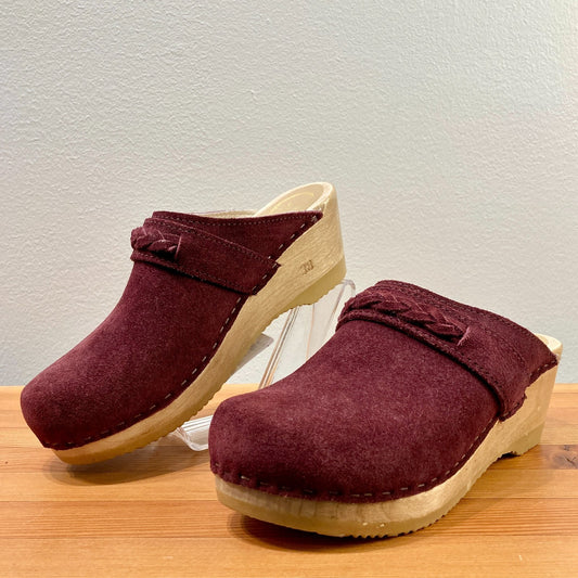No 6 Store Burgundy Suede Wedge Slip On Clogs Shoes - Size 38 / 7.5 - 1209BM