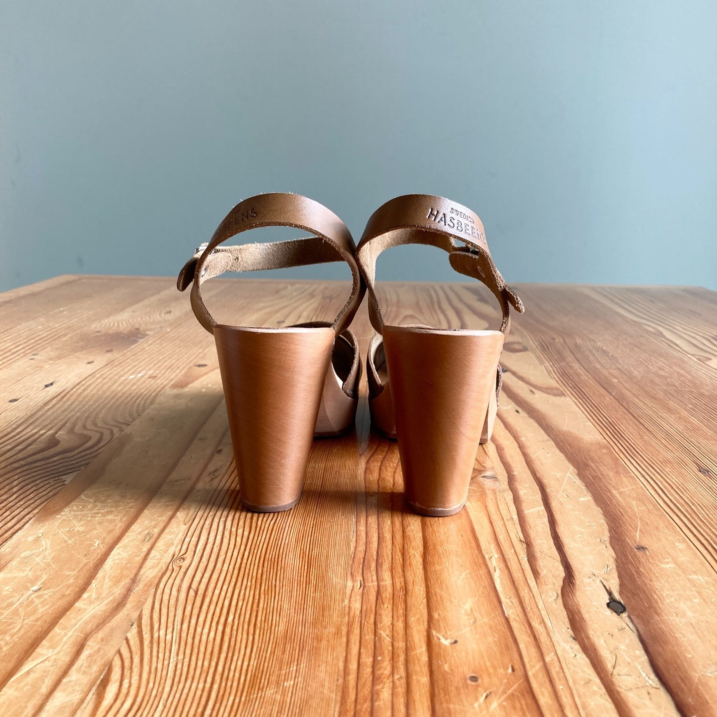 38 / 8 - Swedish Hasbeen $370 Brown Leather Merci Clog Sandals *worn once 1016LD