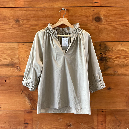 Monica Nera Tan Poplin Cotton Ruffle Neckline V Neck Top - Size M - NEW - 4427SC