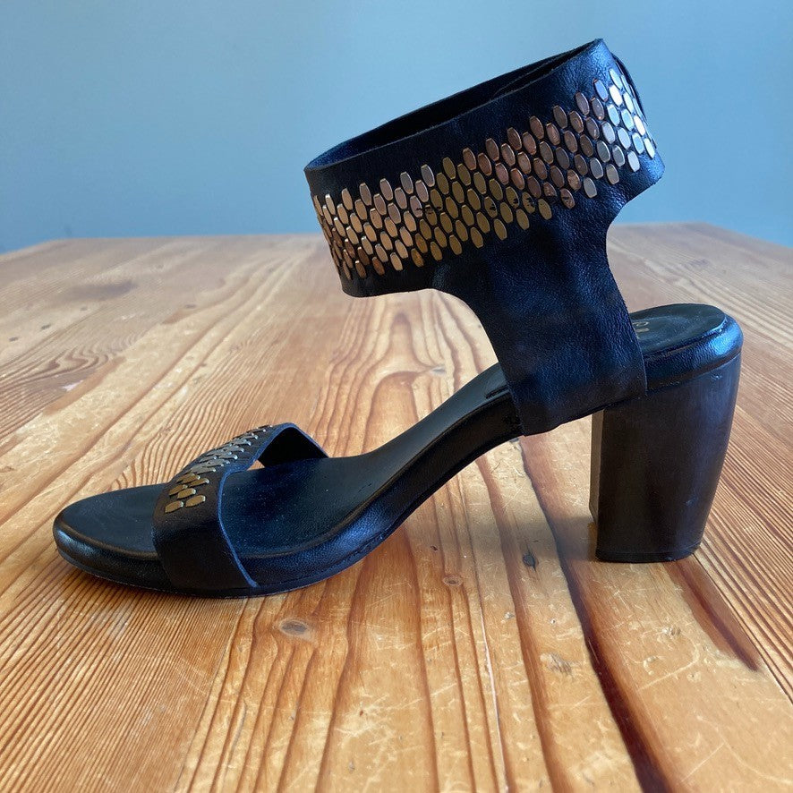 Calleen Cordero $485 Black Leather Mina Sandals Shoes - Size 8 - w/ Box - 4427SC