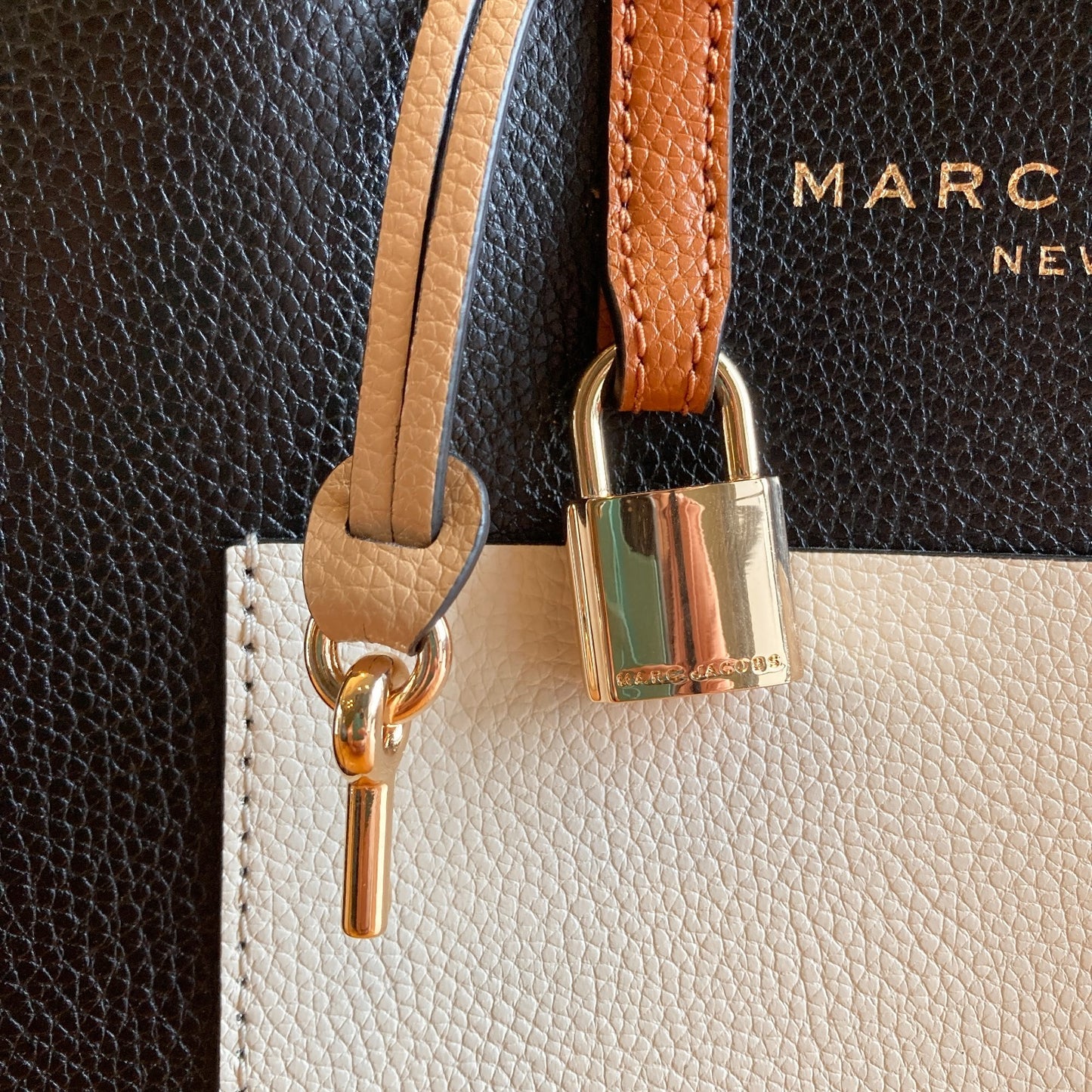 Marc Jacobs Colorblock Black White Mini Grind Leather Tote Bag Purse 0210AM