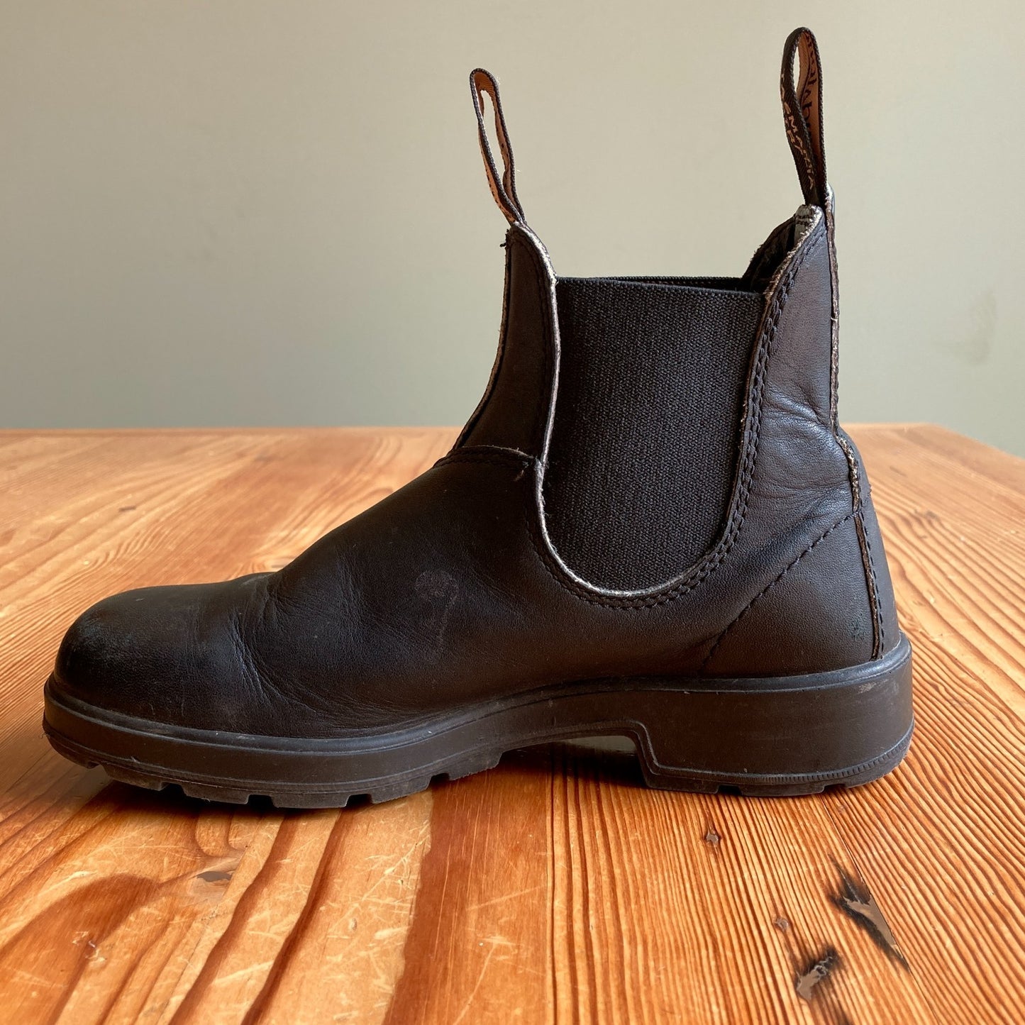 Blundstone Black Leather Chelsea Pull On Ankle Boots - Size 6 US - - 0312IG
