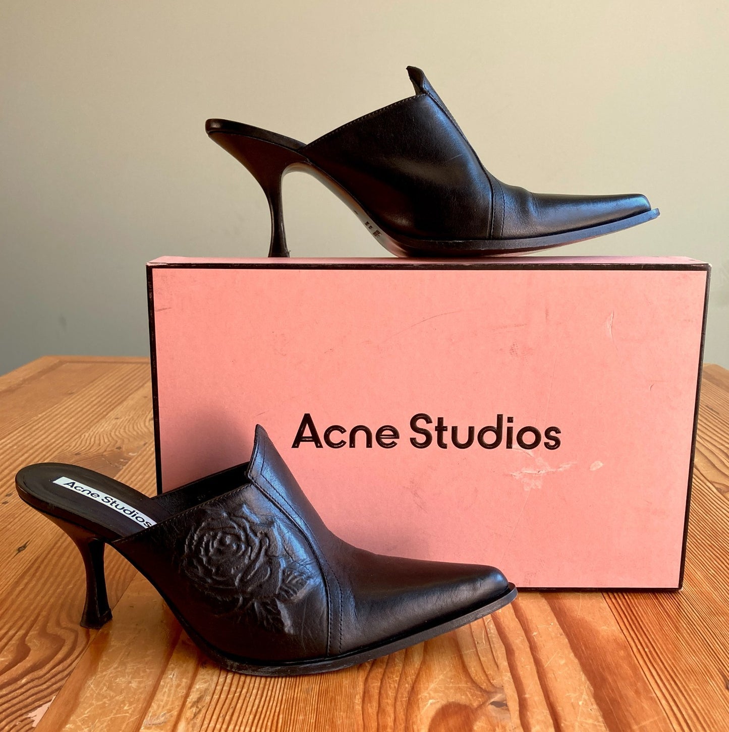 Acne Studios Black Rose Leather Mules Heels NEW w/ Box - Size 41 / 11 - 0811BN