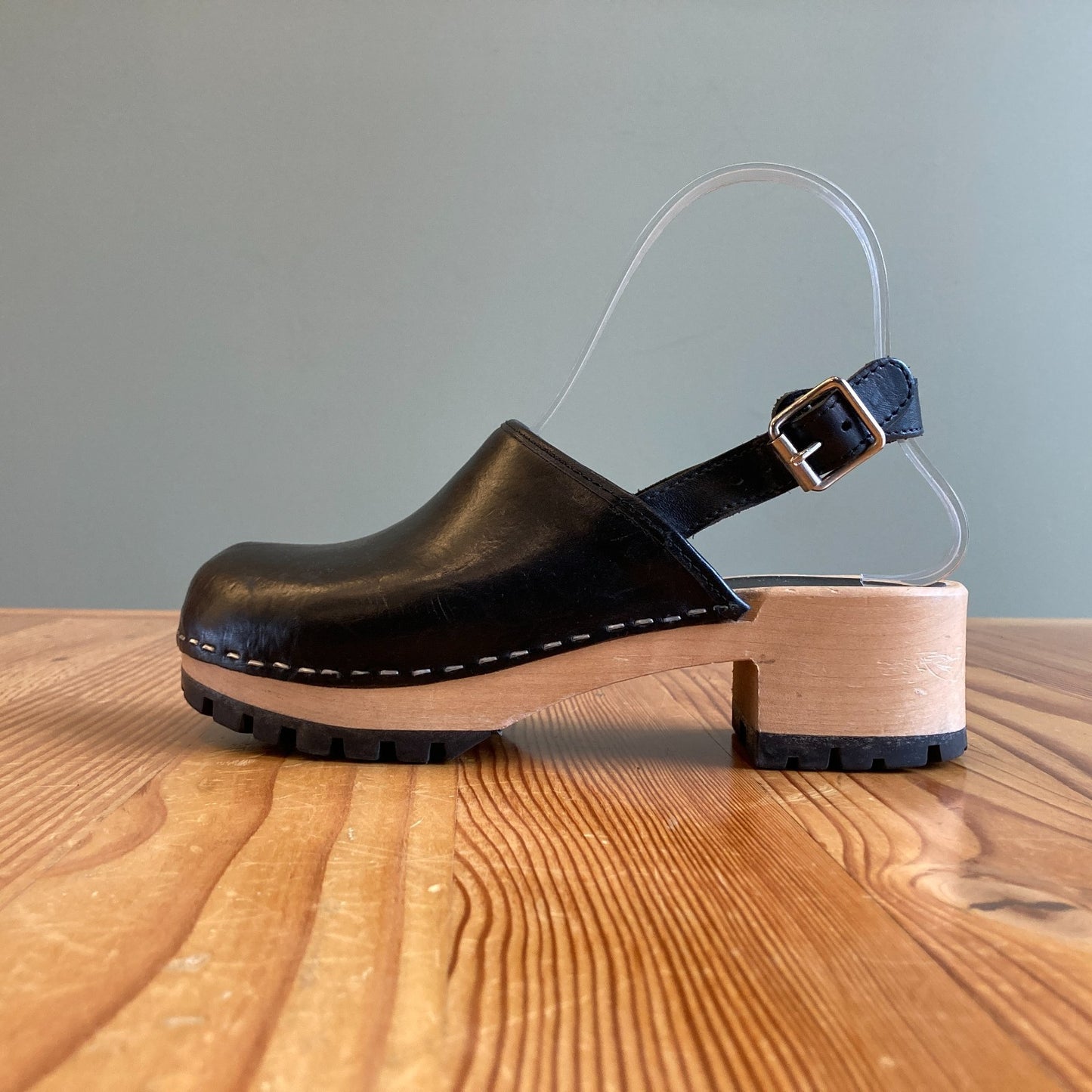 Swedish Hasbeens Black Leather Ankle Strap Clogs Shoes - Size 36 / 5.5 - 0104RM