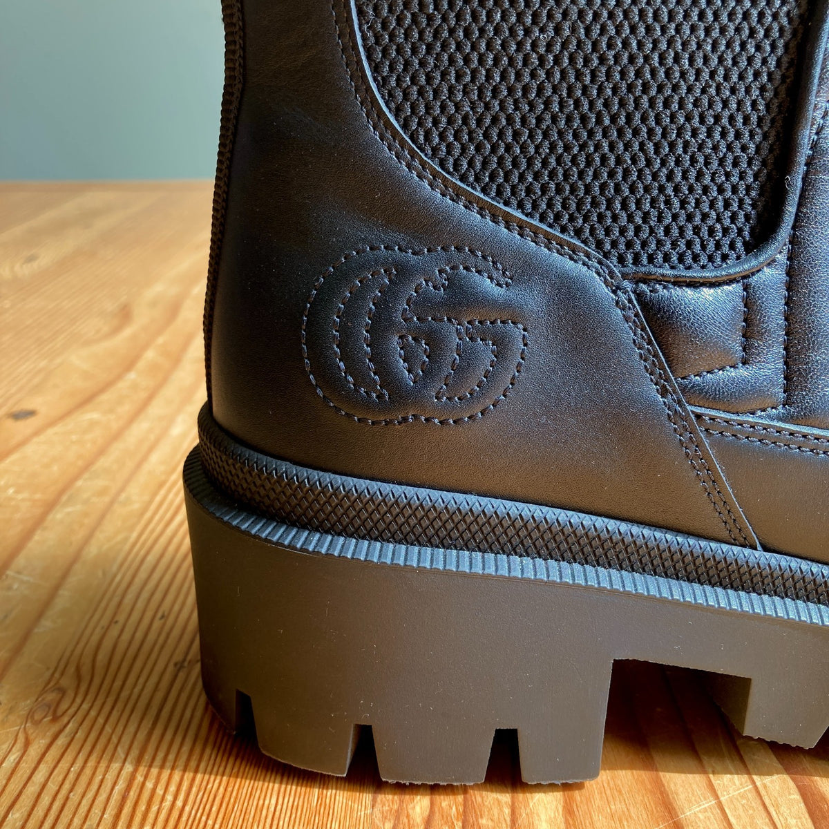 Gucci Black Matelasse Leather Lifford Chelsea Boots - IT 40.5 / US 10.5 - 0827BH