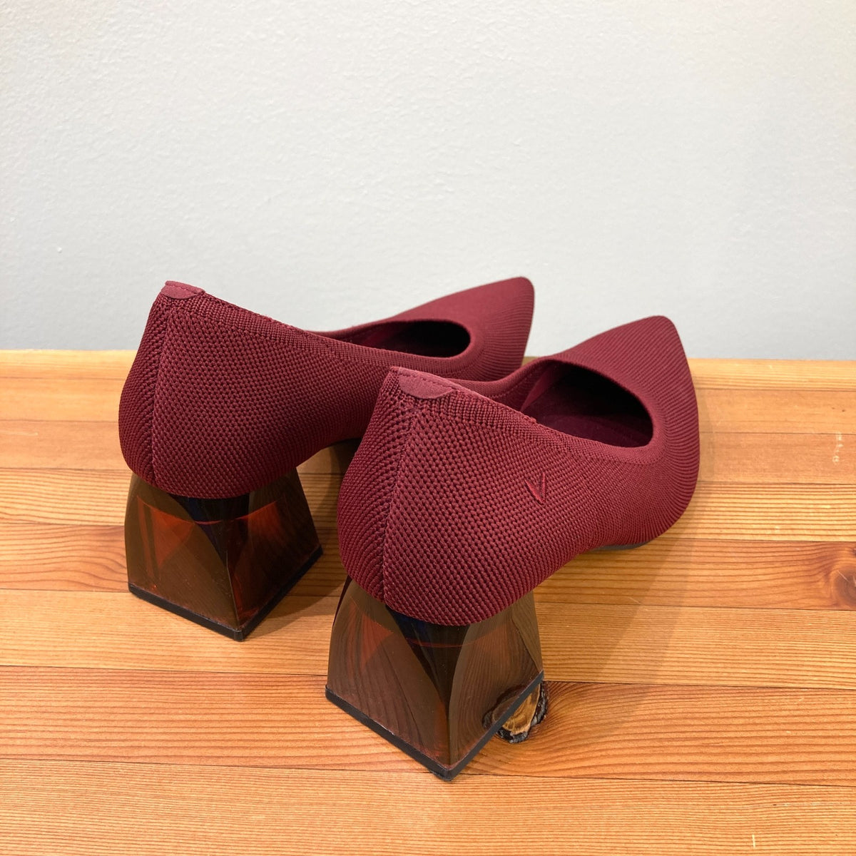 Vivaia Burgundy Block Heel Pointed Toe Aria Heels Shoes - Sz 37.5 / 7 - 0814JF