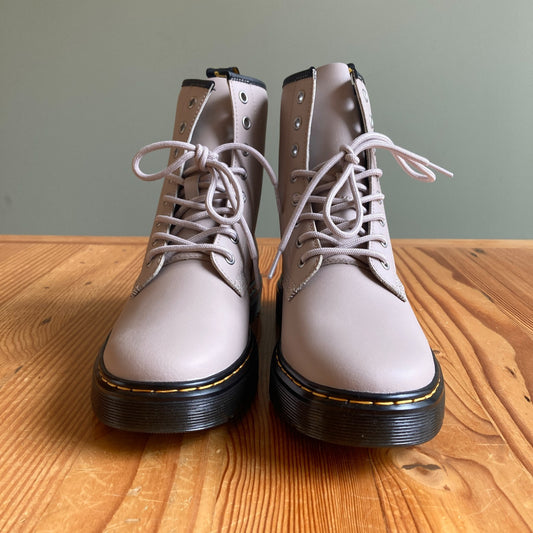 Dr Martens Taupe Zavala Combat Lace Up Boots NEW w/ Box - Size 9 - 0408ML