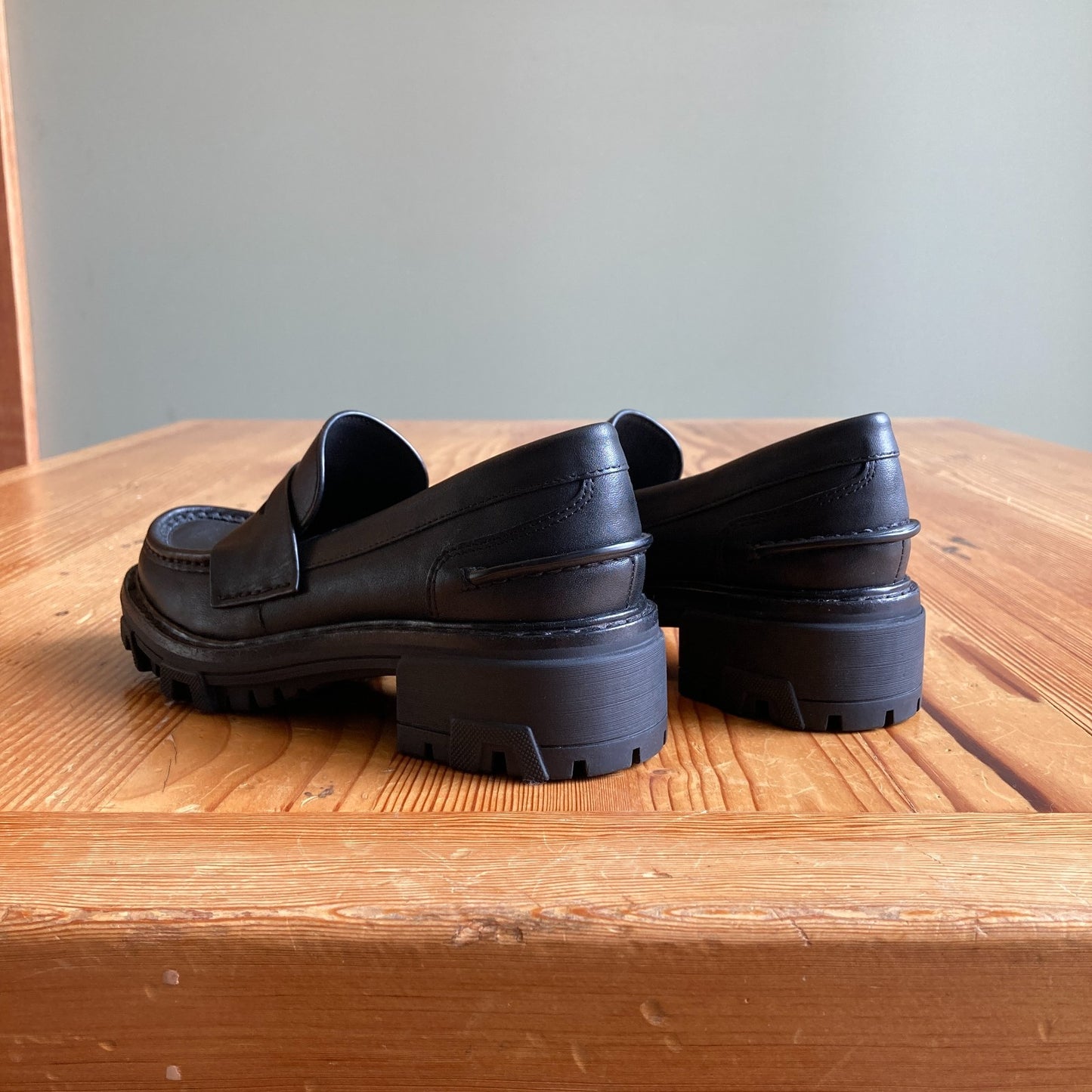 Rag & Bone Black Leather Shiloh Lug Sole Penny Loafers Shoes - Size 35 - 0607HL