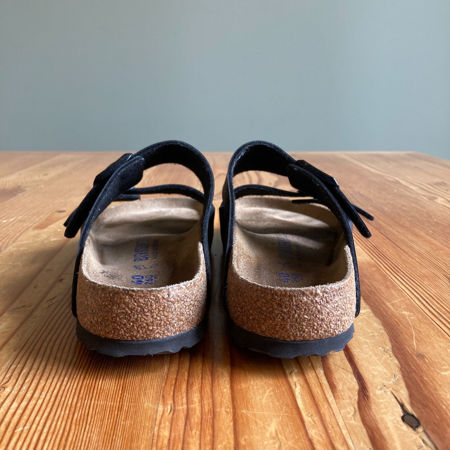Birkenstock Black Leather Arizona Slide Sandals - Size 40 / 9.5 - 1105AR