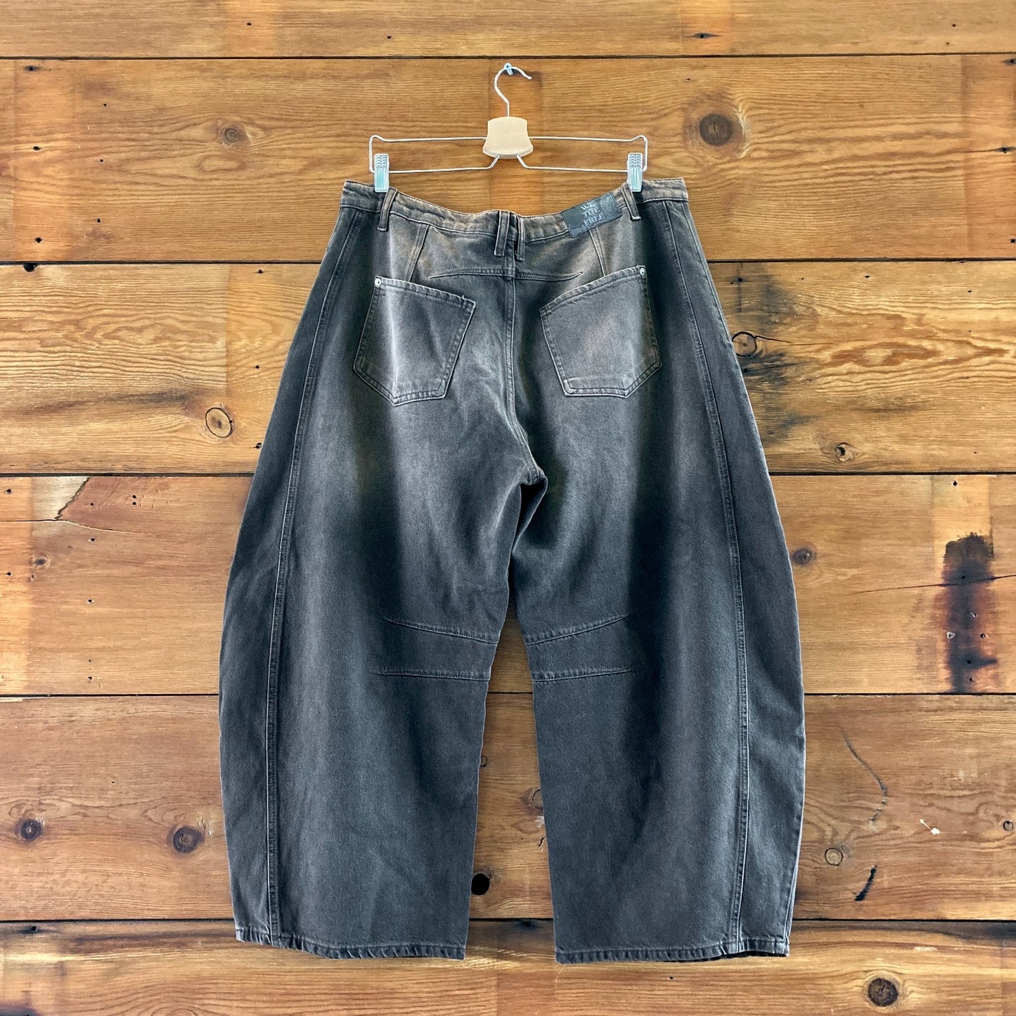 We The Free Black Brown Wash Lucky You Mid Rise Barrel Jeans - Size 33 - 0425SV
