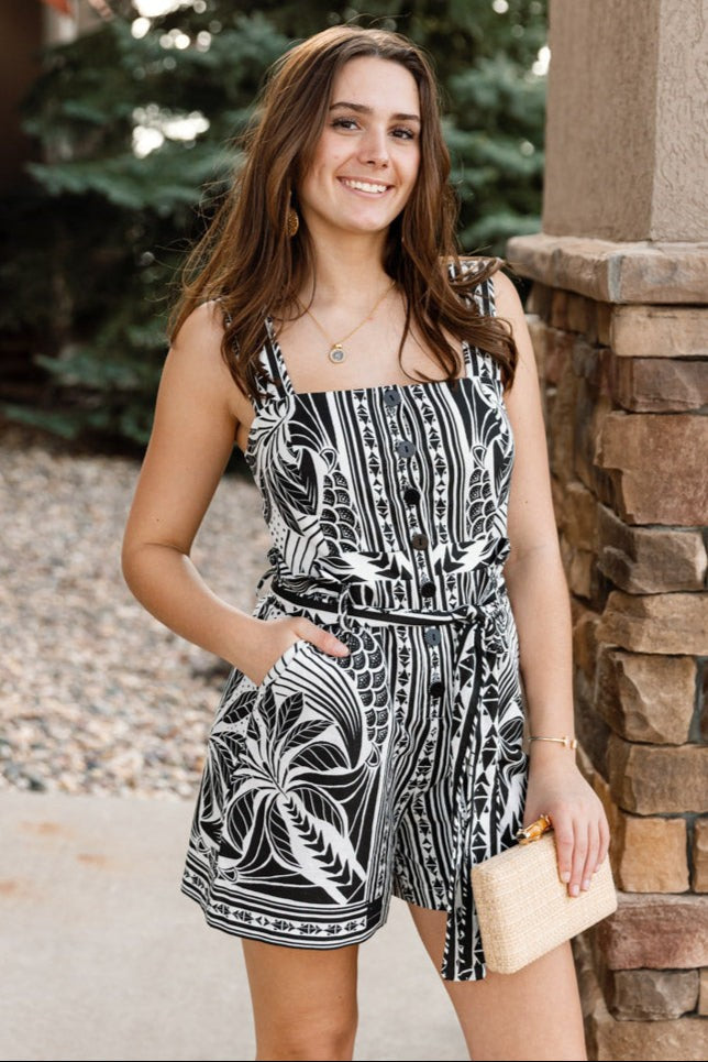Farm Rio Black White Print NEW $190 Monochrome Elegance Romper - Size S - 0814JF