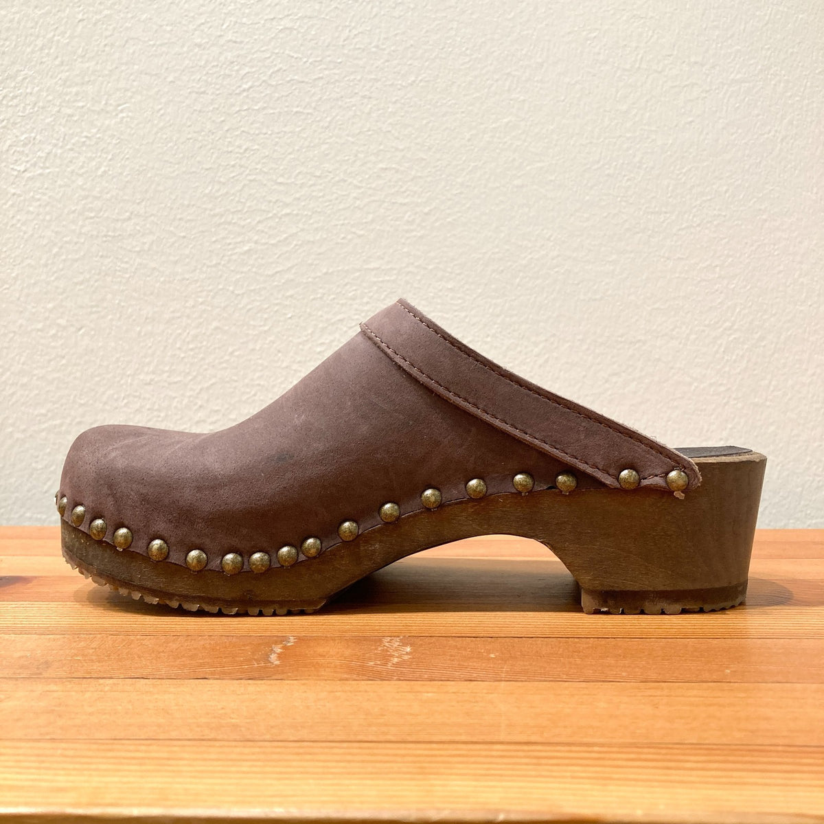 Sandgrens Brown Leather Wood Studded Clog Mule Shoes - Size 37 / 6.5 - 0312IG