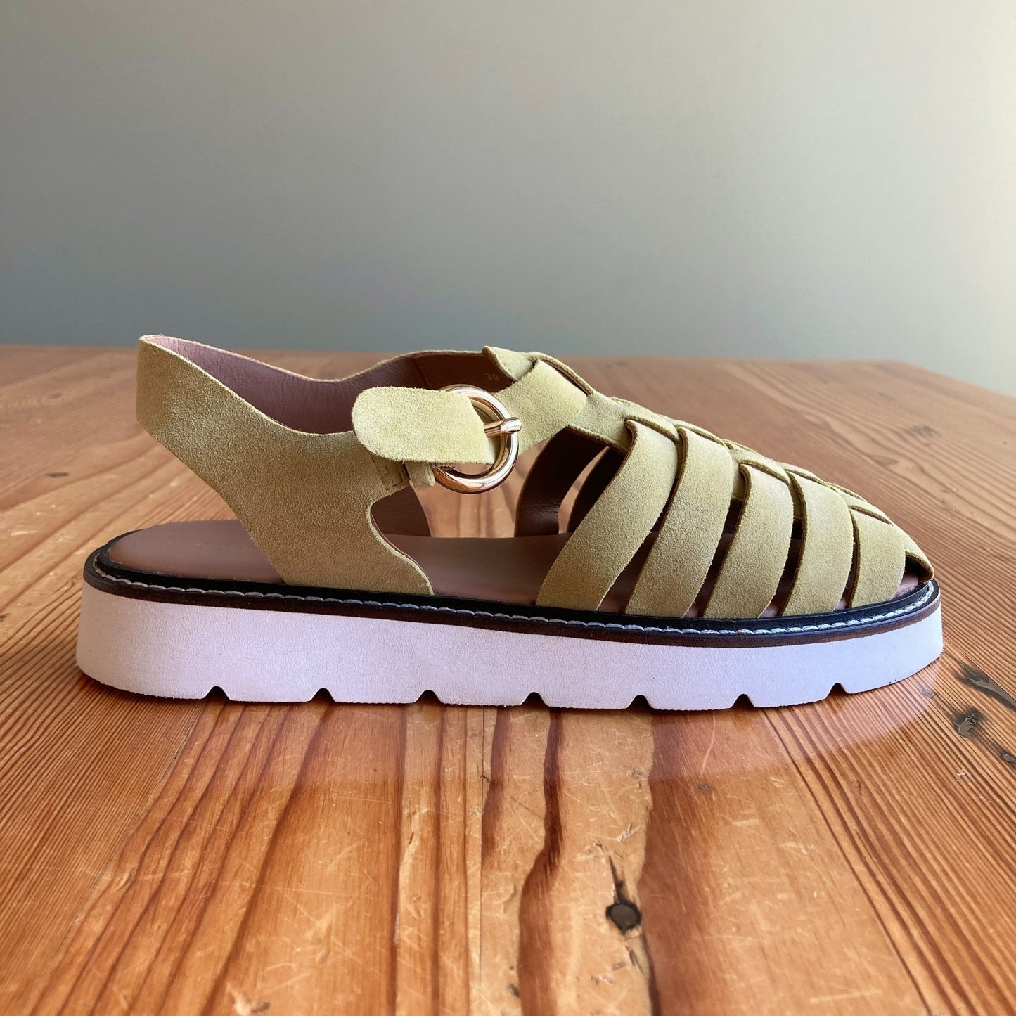 Anthropologie $125 Lime Green Fisherman Sandals w/ Box - Size 9 - NEW - 0327SM
