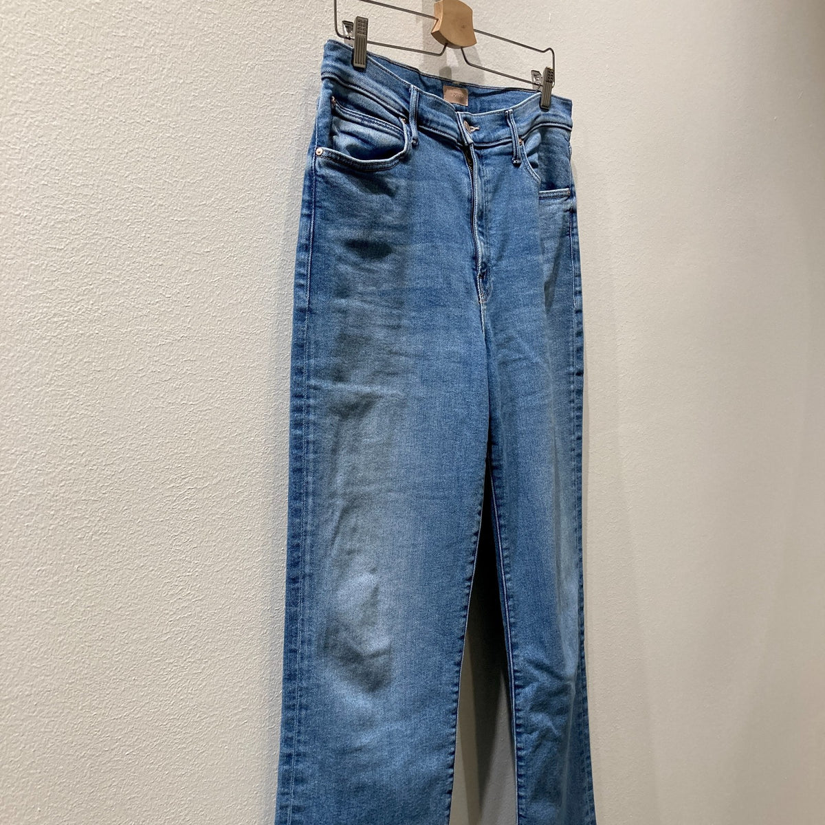 Mother $258 Fan Favorite Wash Kick It Straight Leg Jeans - Size 33 - 0916KJ