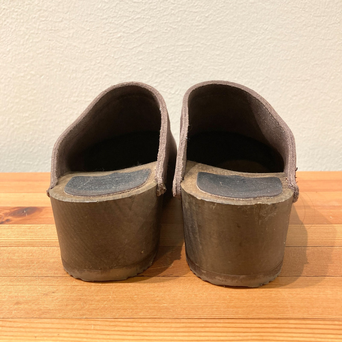Sandgrens Brown Leather Wood Studded Clog Mule Shoes - Size 37 / 6.5 - 0312IG