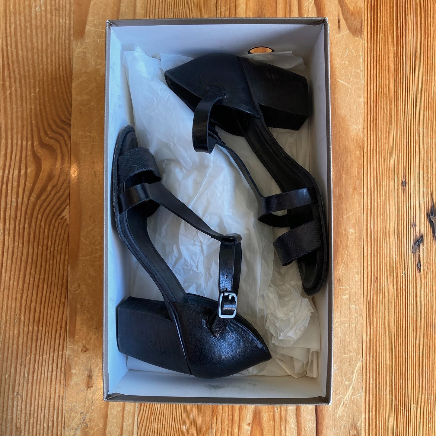 Pantanetti $399 Black Mid T Strap Sandals Heels - Sz 37.5 / 7.5 -w/box - 0121PK