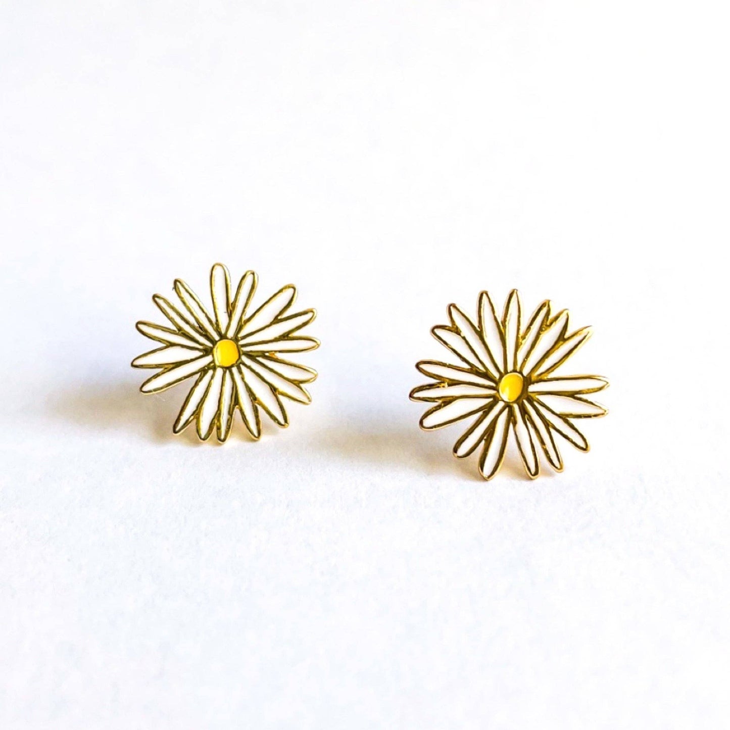 Jenny Lemons - Daisy Enamel Earrings
