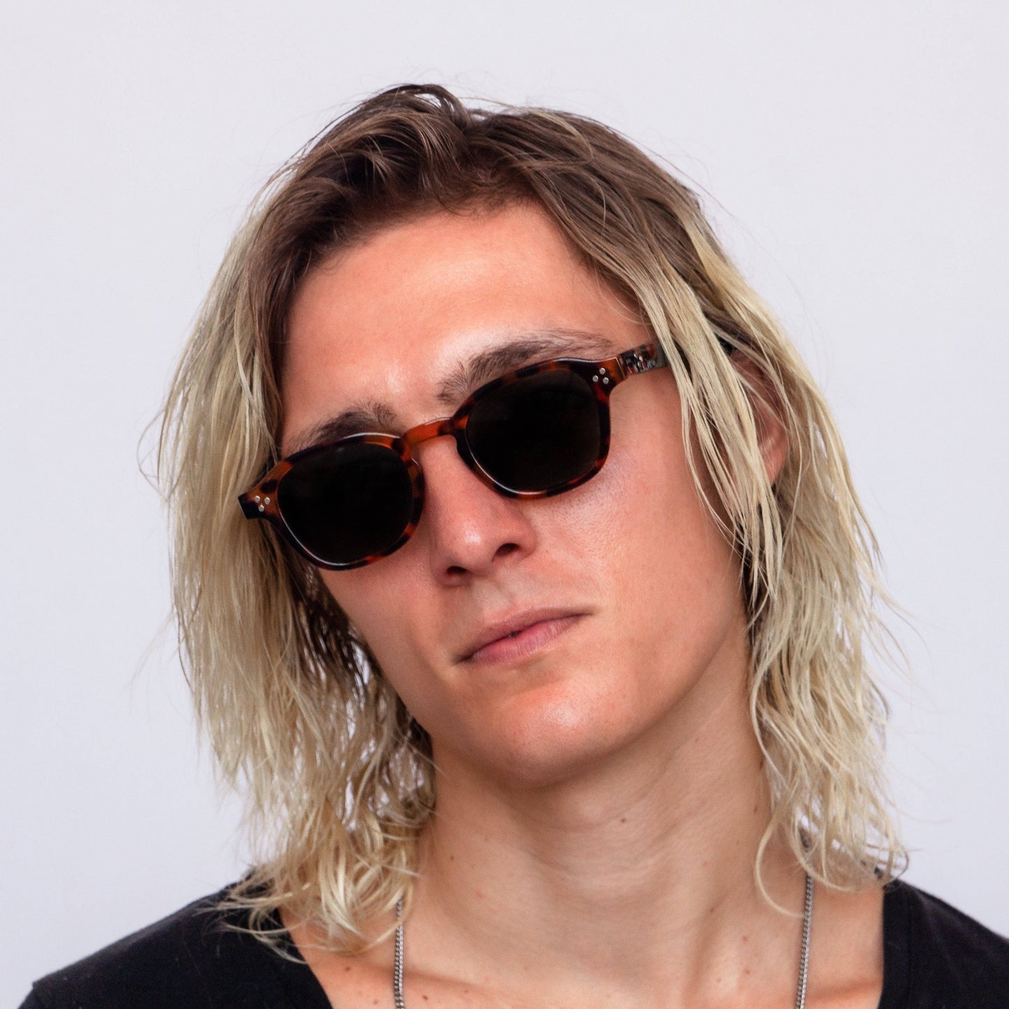 Jaxy Eyewear - Westside by Jaxy - Geometric Polarized Unisex Sunglasses: Blue Multi