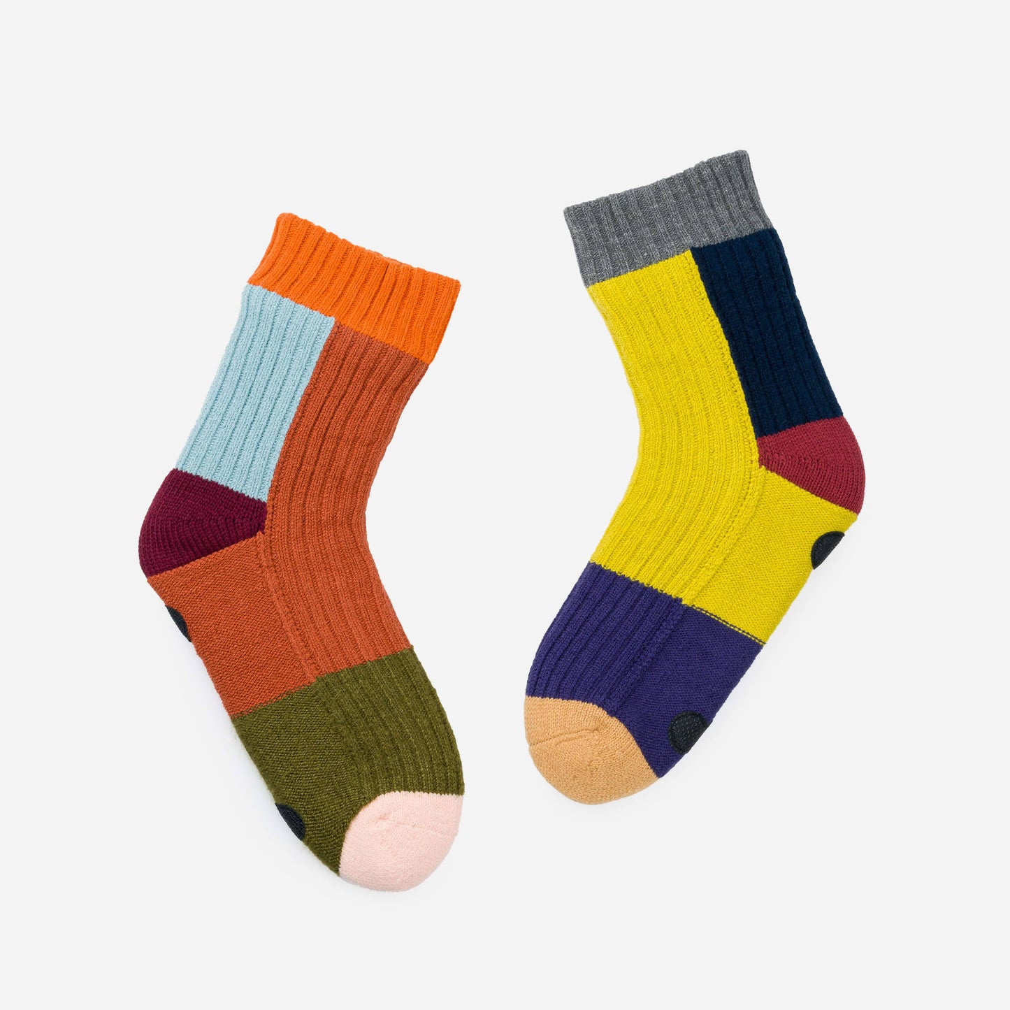 VERLOOP | knits - Mismatch House Socks: Rainbow / S/M - W 6-9<br>M 5-7.5