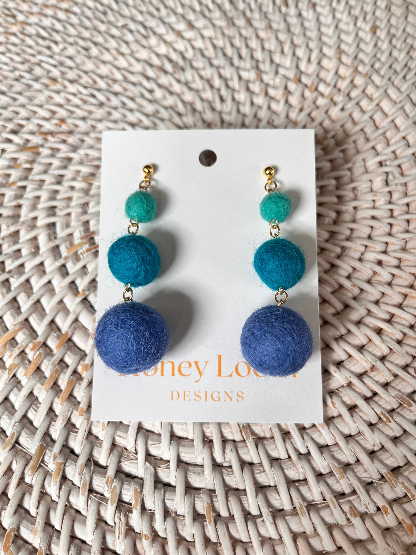 Minimalist Ombré Felt Ball Earrings: Pink
