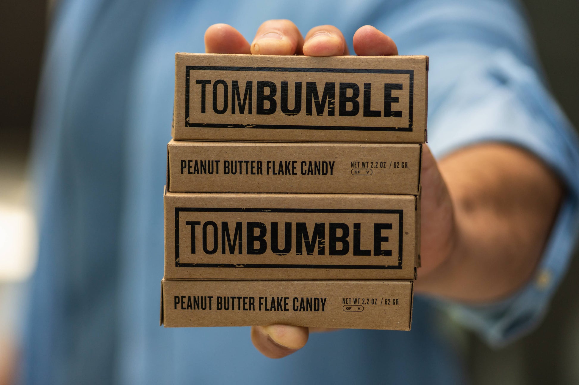 Hand holding Tom Bumble 2-Bar Box – Portland chocolate gift