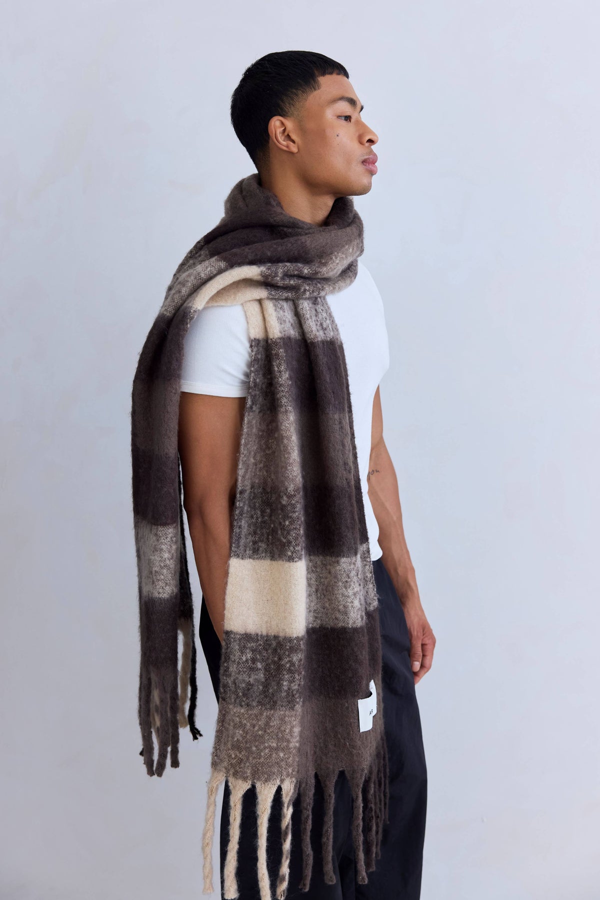 Arctic Fox & Co. - North America - The Reykjavik Scarf - 100% Recycled - Brown Check - FW26
