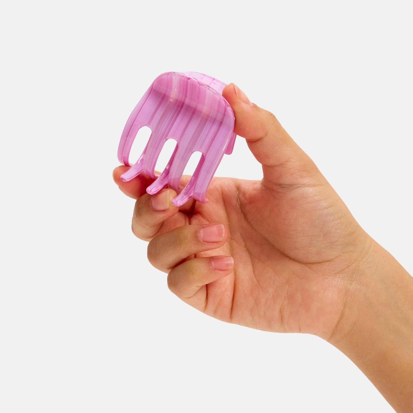 Ursa Claw in Petunia