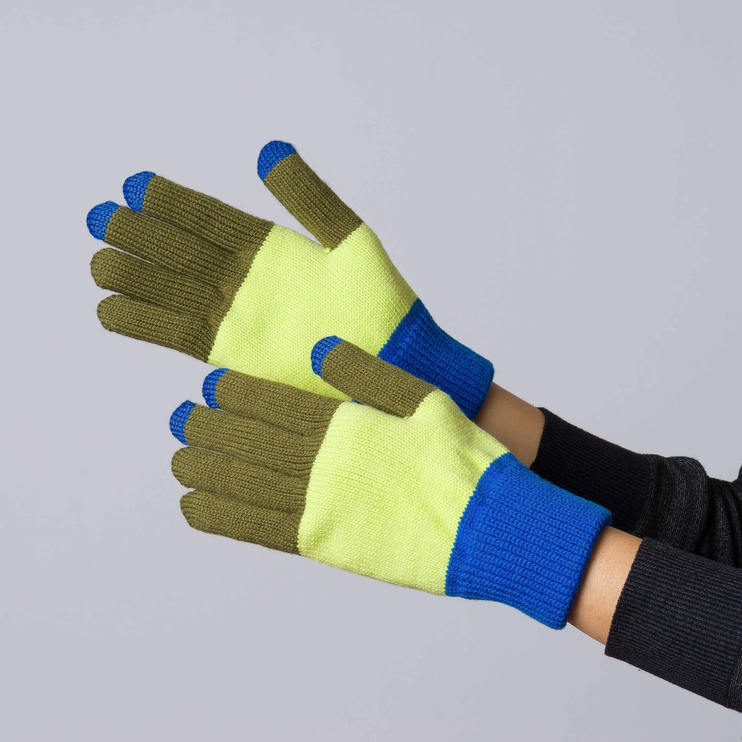 VERLOOP | knits - Trio Colorblock Knit Touchscreen Gloves: Green Pink