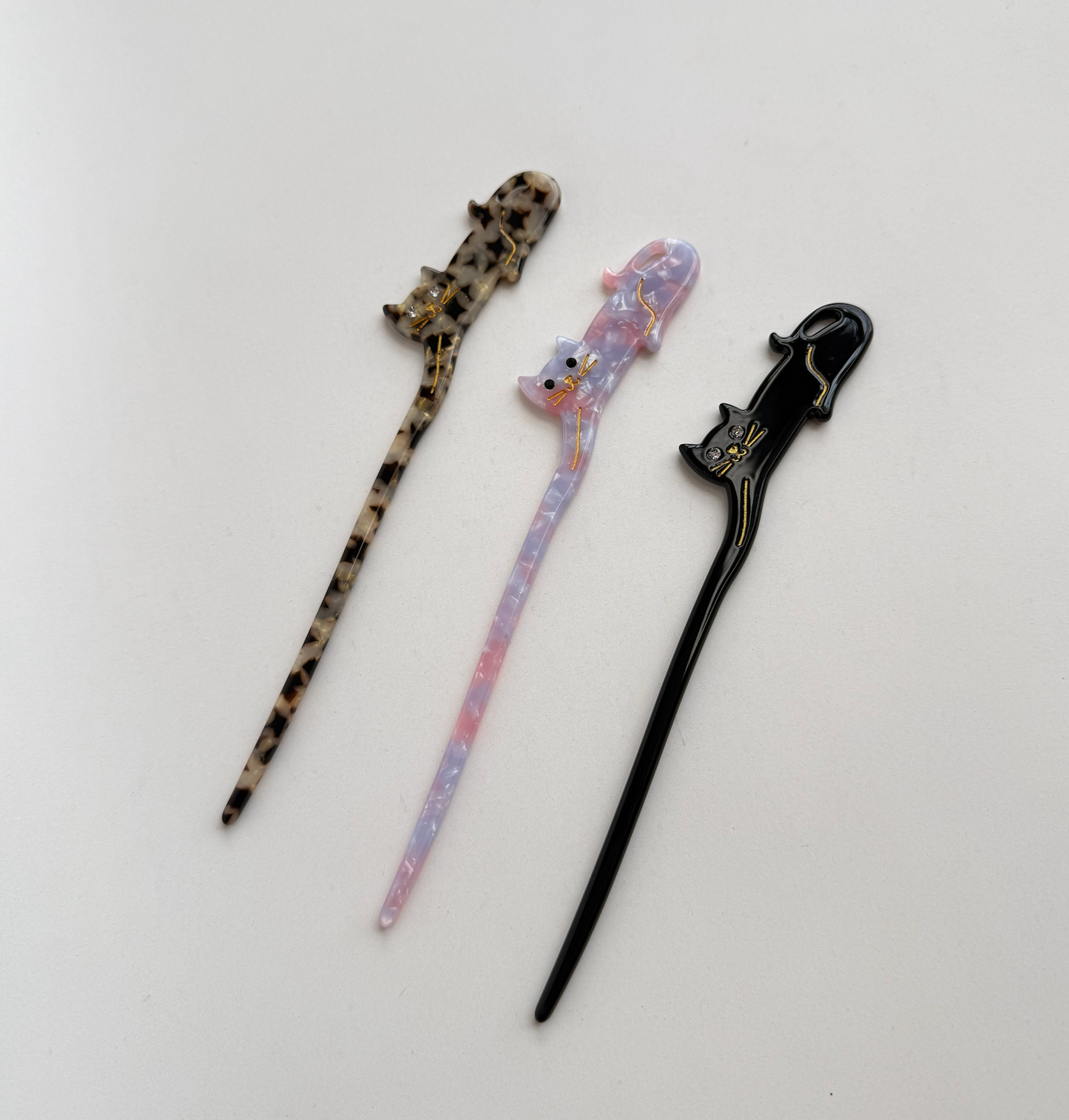 Adorro - Embellished Stretching Cat Hair Stick : Assorted