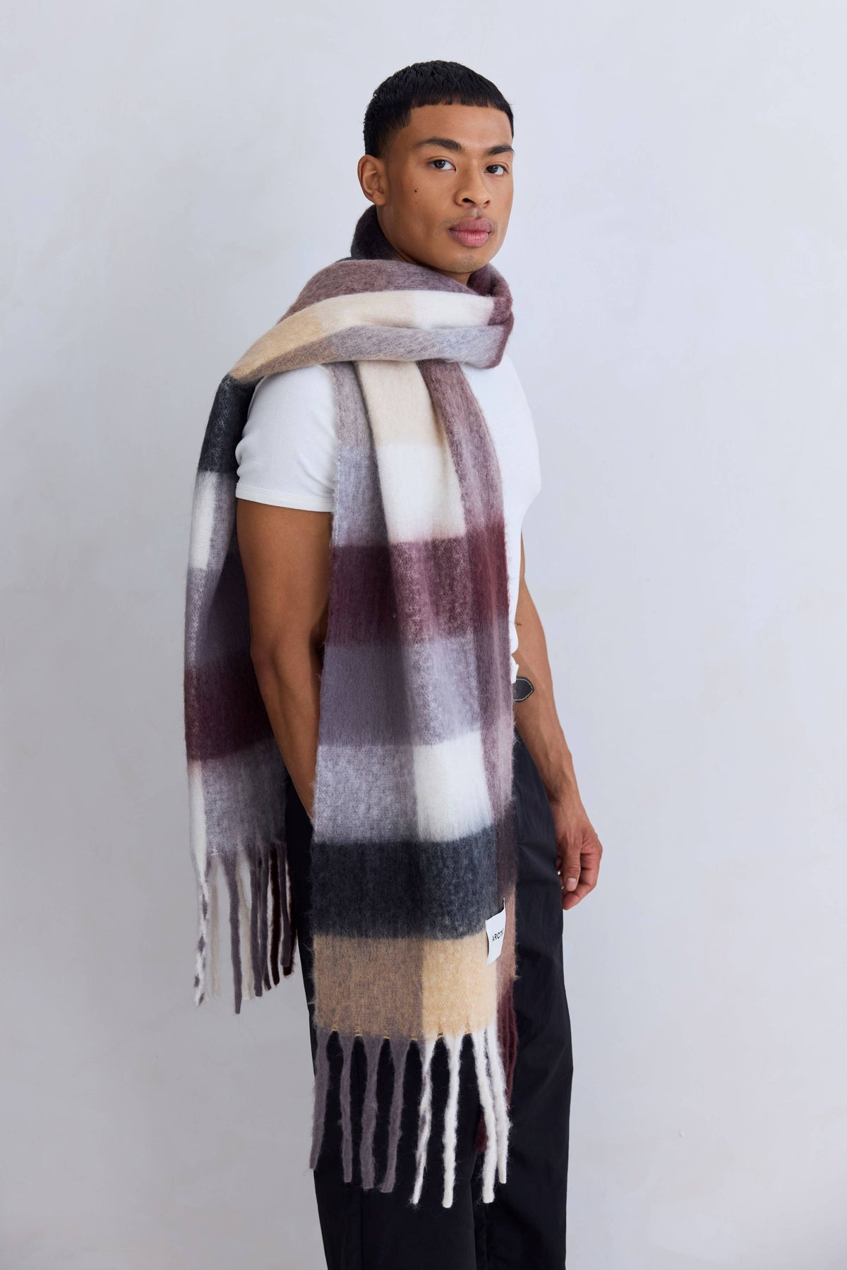Arctic Fox & Co. - North America - The Reykjavik Scarf - 100% Recycled - Dark Berry - FW26