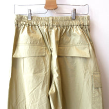 Load image into Gallery viewer, 44 / M - TELA NEW $375 Green Disco Trouser Cargo Pocket Pants 4427SC