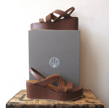 Load image into Gallery viewer, 38 / 8 - Coclico $395 Savana Brown LILY Leather Wedge Sandals EUC w/ Box 4427SC