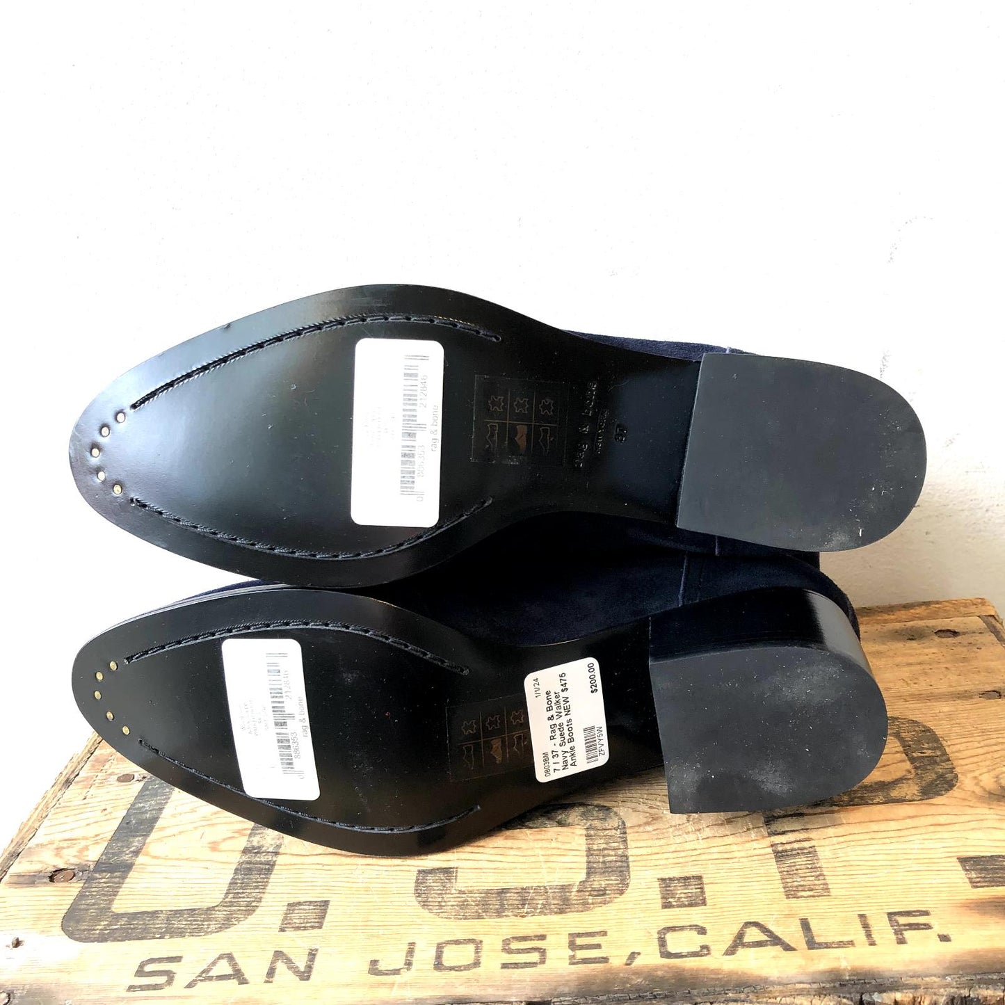 7 / 37 - Rag & Bone Navy Suede Walker Ankle Boots NEW $475 w/ Box 0803BM